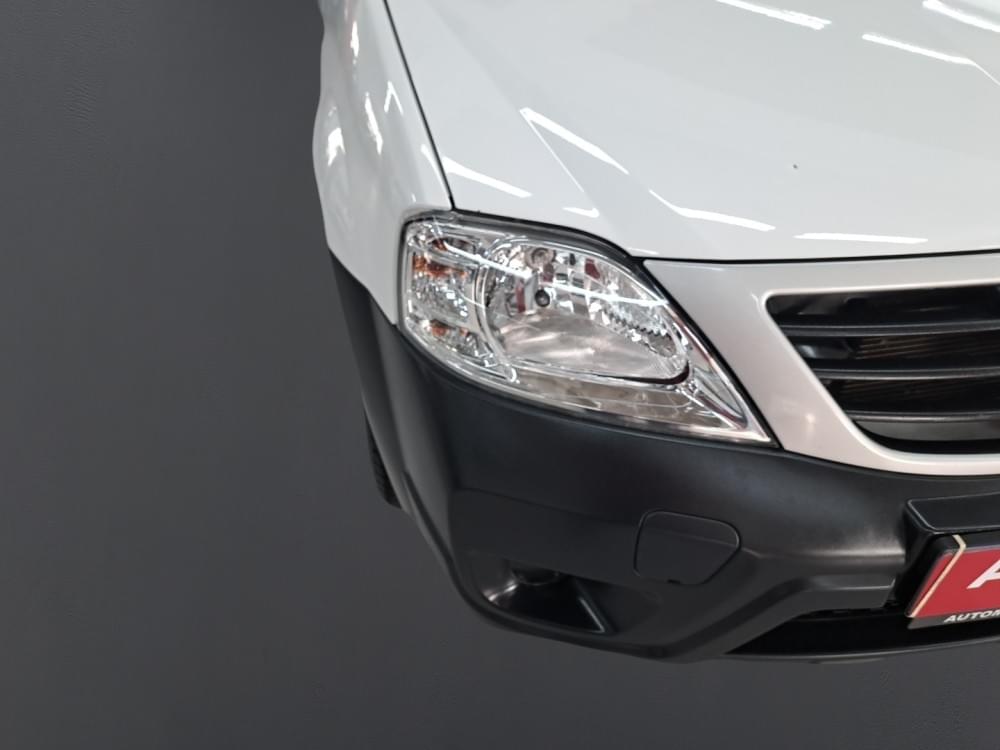 Nissan Np200 1.6 8V Ac Safety Pack