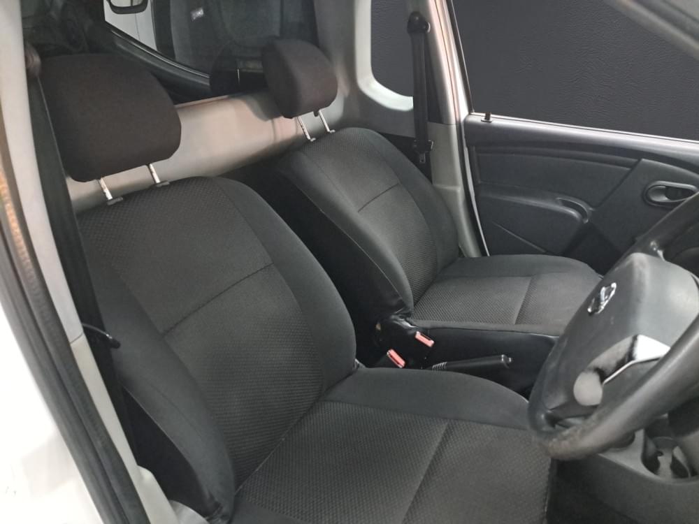 Nissan Np200 1.6 8V Ac Safety Pack