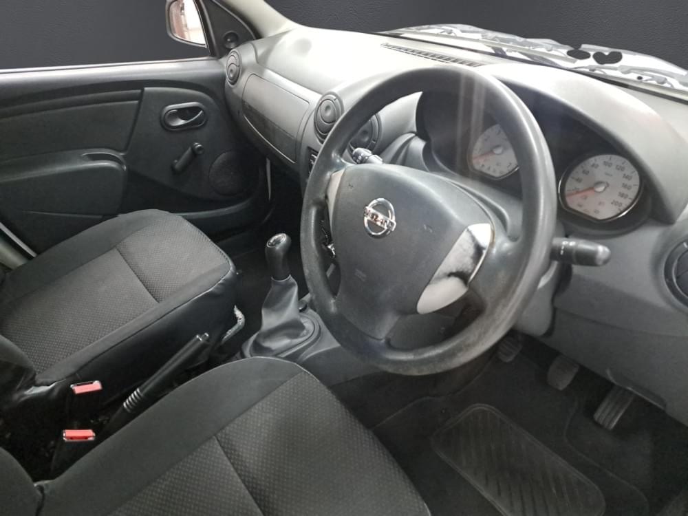 Nissan Np200 1.6 8V Ac Safety Pack
