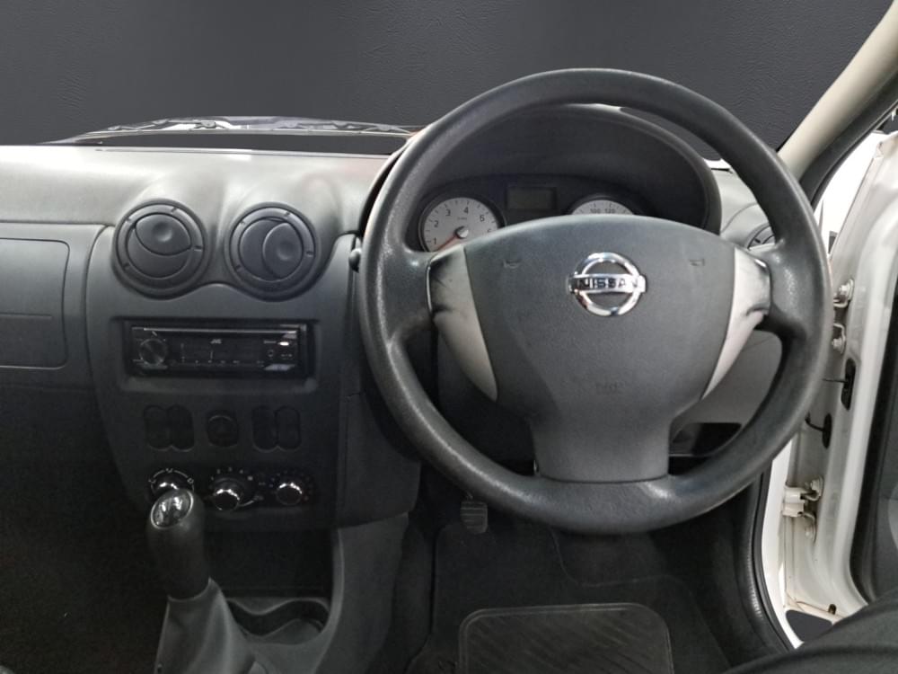 Nissan Np200 1.6 8V Ac Safety Pack