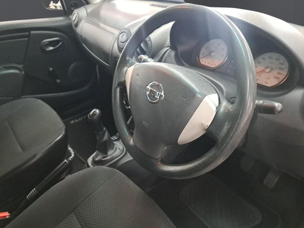 Nissan Np200 1.6 8V Ac Safety Pack