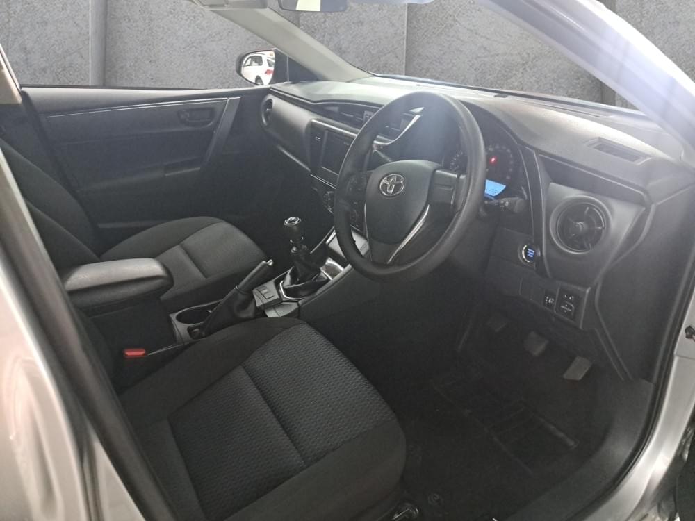 Toyota Corolla Quest 1.8 Plus