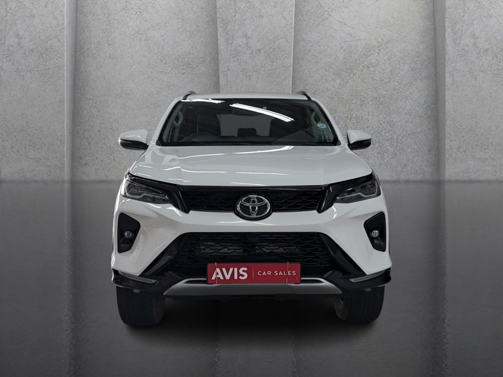 Toyota Fortuner 2.4 Gd-6 Rb At