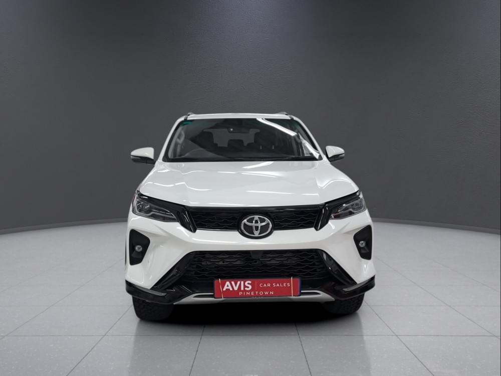 Toyota Fortuner 2.4 Gd-6 Rb At