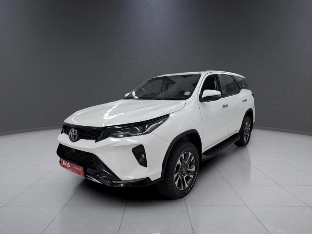 Toyota Fortuner 2.4 Gd-6 Rb At