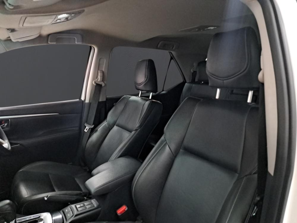 Toyota Fortuner 2.4 Gd-6 Rb At