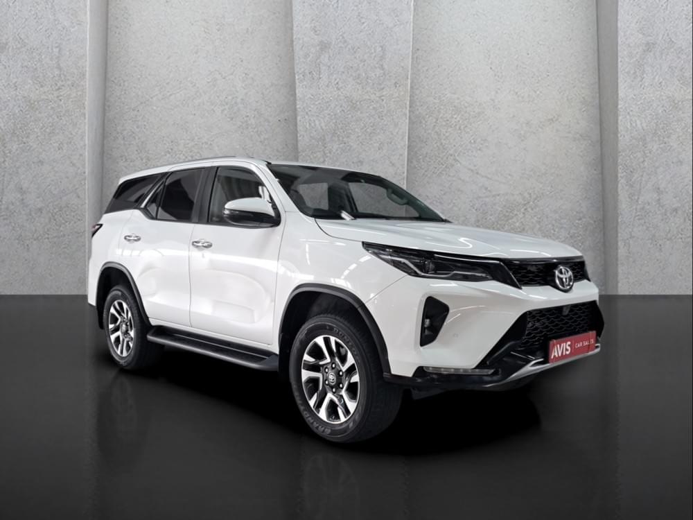 Toyota Fortuner 2.4 Gd-6 Rb At