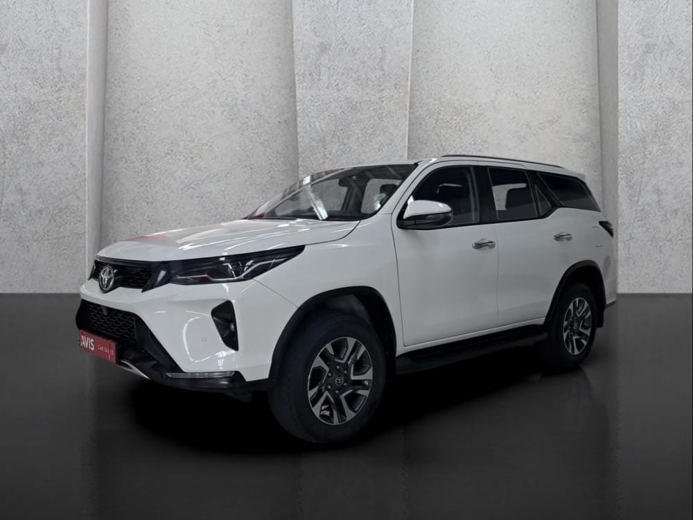 Toyota Fortuner 2.4 Gd-6 Rb At
