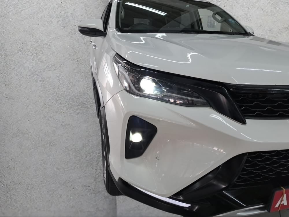 Toyota Fortuner 2.4 Gd-6 Rb At