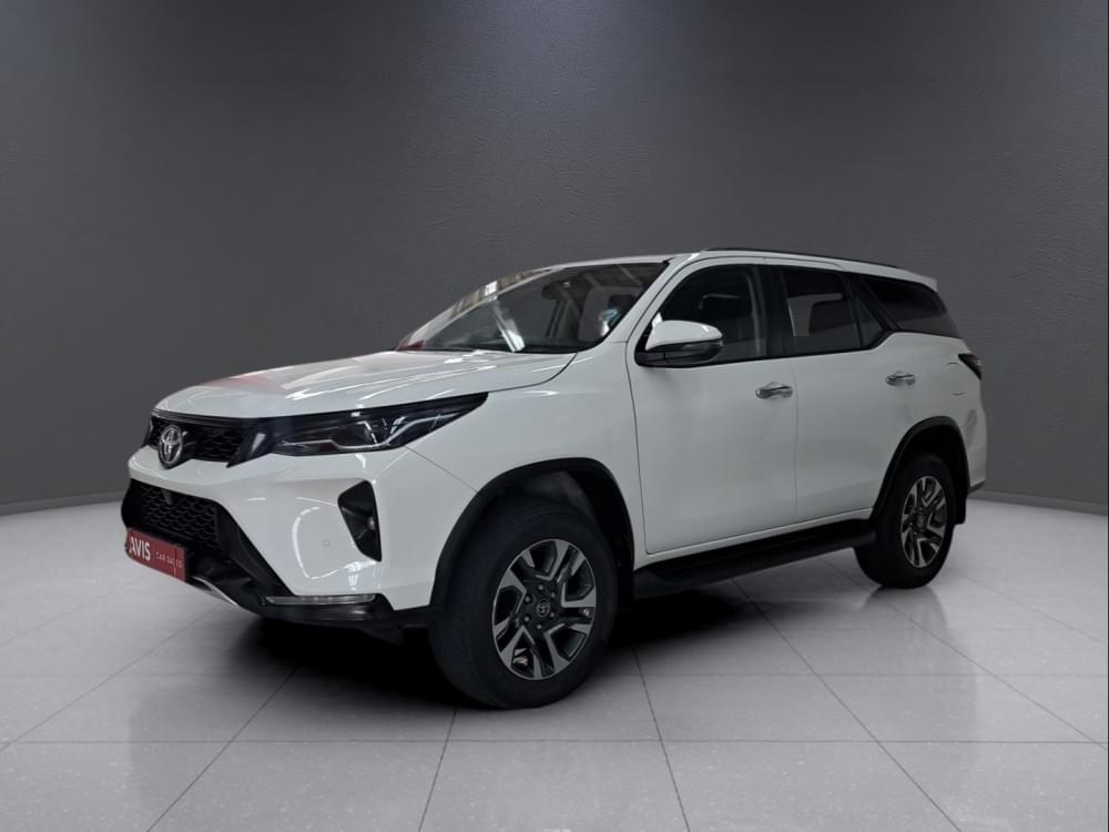 Toyota Fortuner 2.4 Gd-6 Rb At