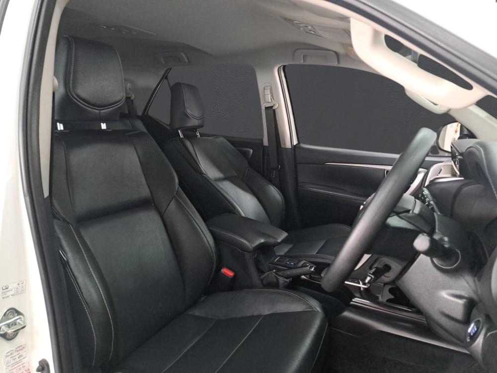 Toyota Fortuner 2.4 Gd-6 Rb At