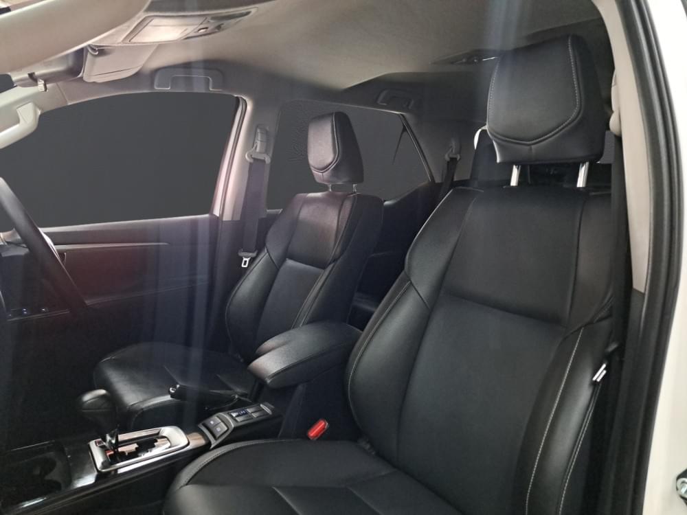 Toyota Fortuner 2.4 Gd-6 Rb At
