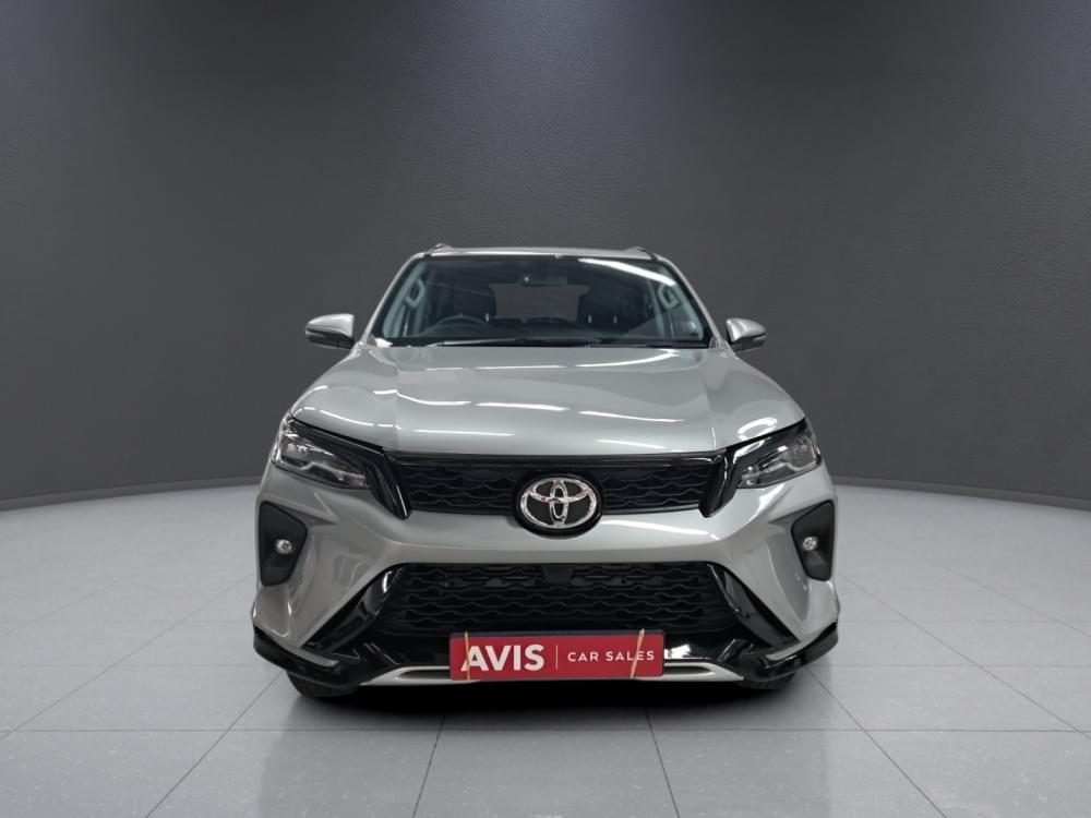 Toyota Fortuner 2.4 Gd-6 Rb At
