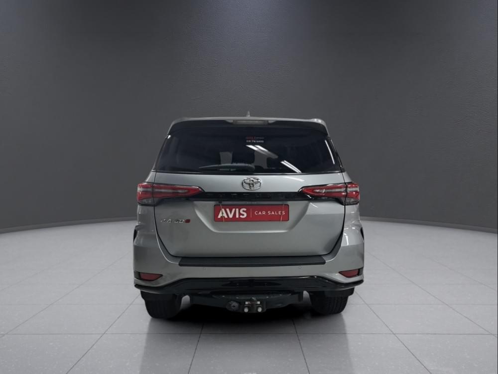 Toyota Fortuner 2.4 Gd-6 Rb At