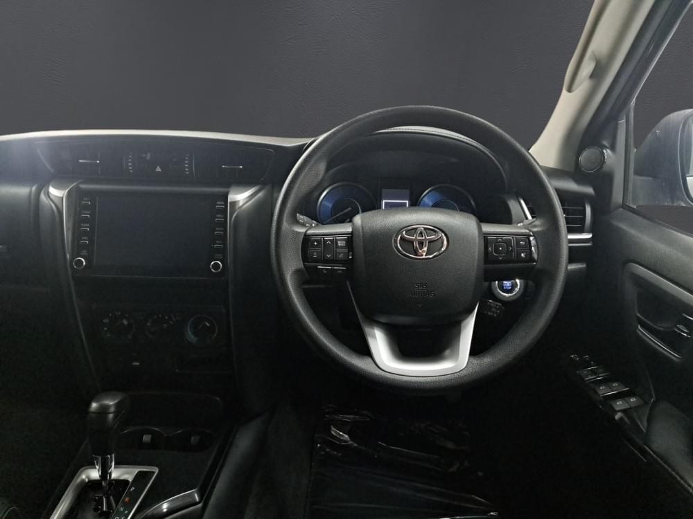 Toyota Fortuner 2.4 Gd-6 Rb At