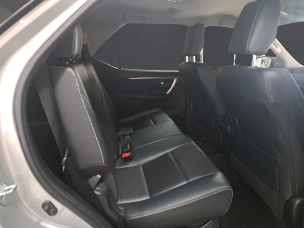 Toyota Fortuner 2.4 Gd-6 Rb At