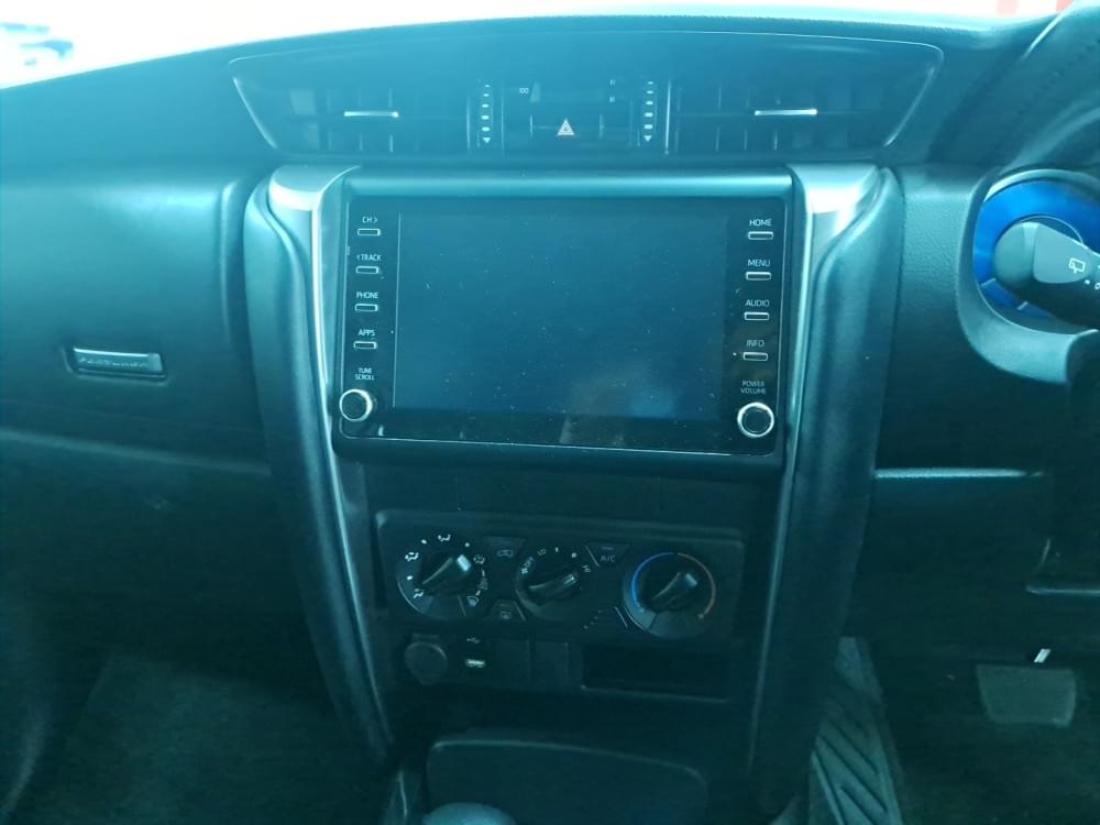 Toyota Fortuner 2.4 Gd-6 Rb At