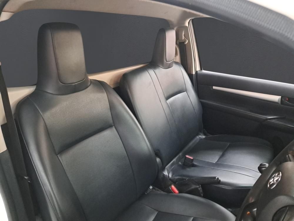 Toyota N/A 2.4 Gd S Ac