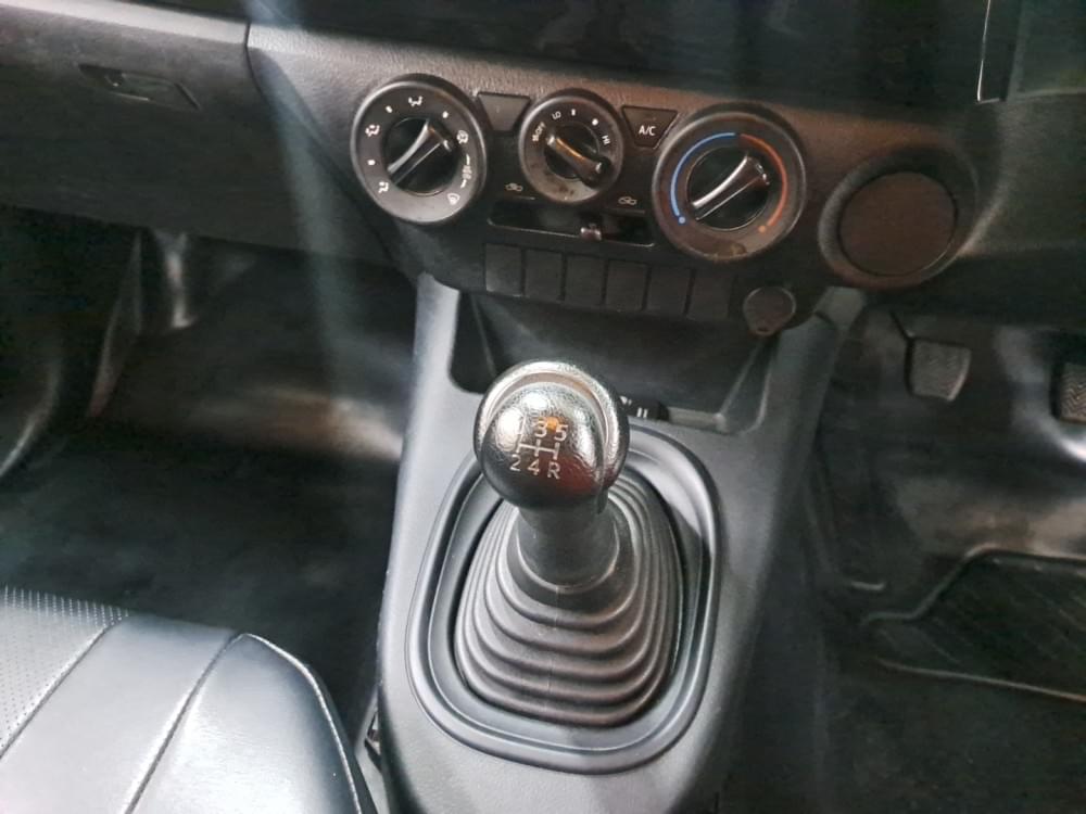 Toyota N/A 2.4 Gd S Ac