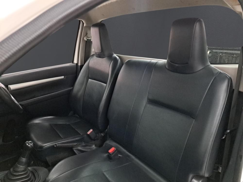 Toyota Hilux 2.0 Vvti S Ac
