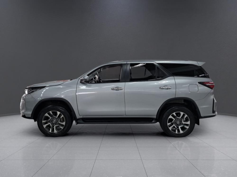 Toyota Fortuner 2.4 Gd-6 4X4 At