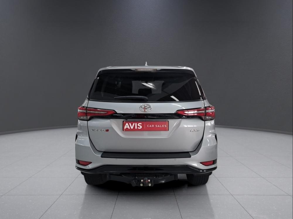 Toyota Fortuner 2.4 Gd-6 4X4 At