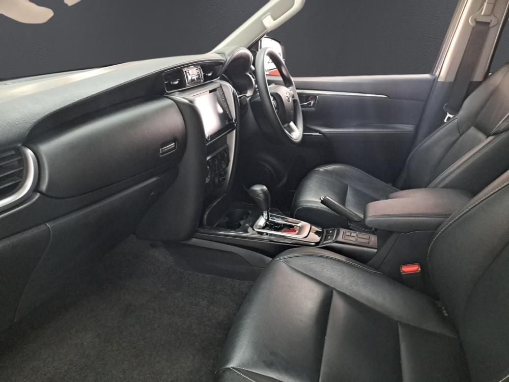 Toyota Fortuner 2.4 Gd-6 4X4 At