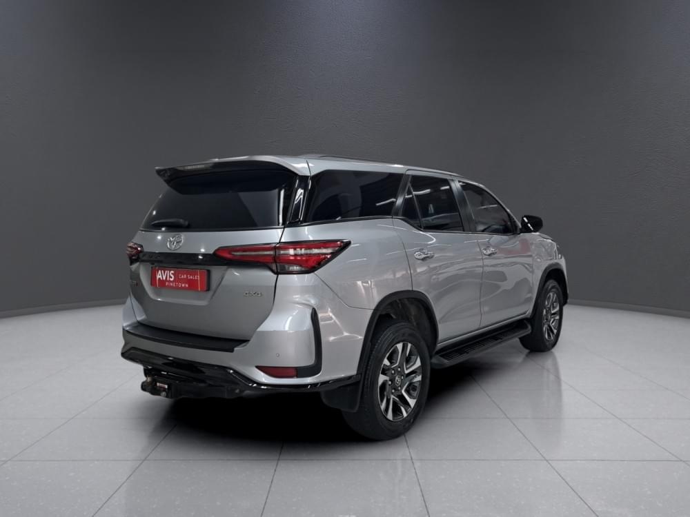 Toyota Fortuner 2.4 Gd-6 4X4 At