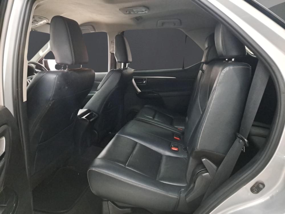 Toyota Fortuner 2.4 Gd-6 4X4 At