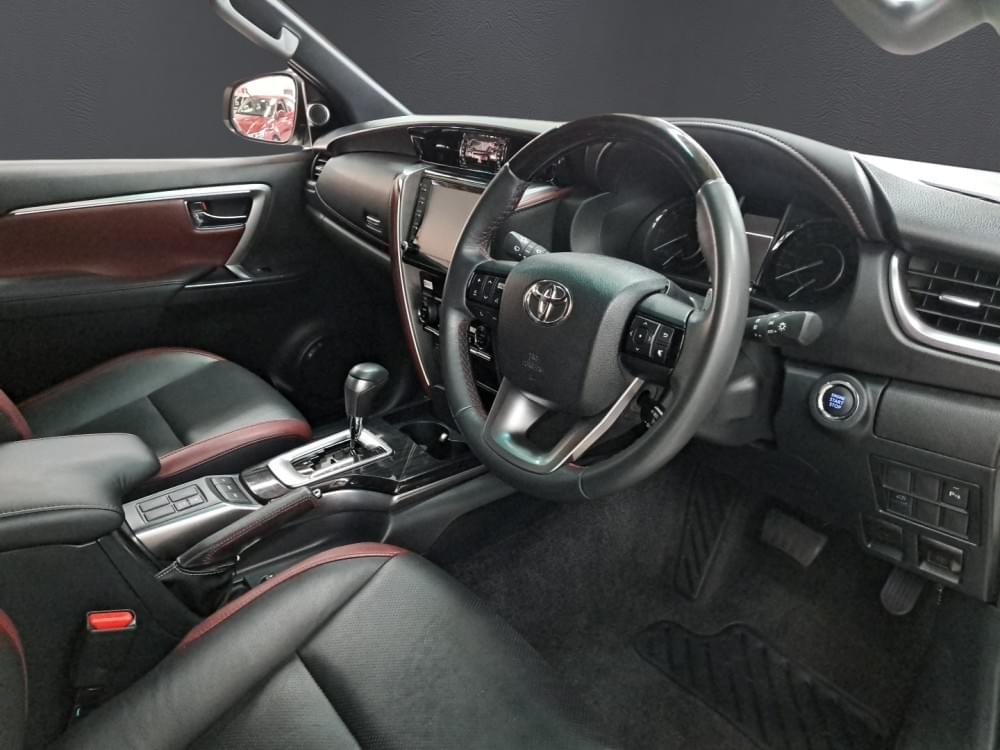 Toyota N/A 2.8 Gd-6 Rb At