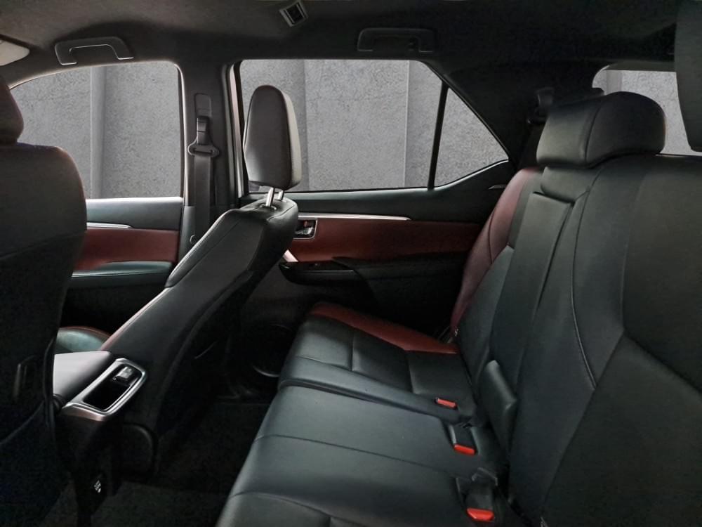 Toyota Fortuner 2.8 Gd-6 Rb At