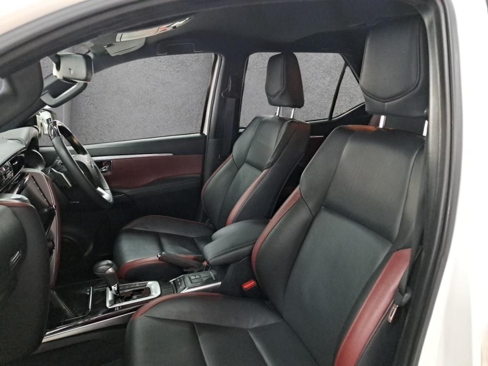 Toyota Fortuner 2.8 Gd-6 Rb At