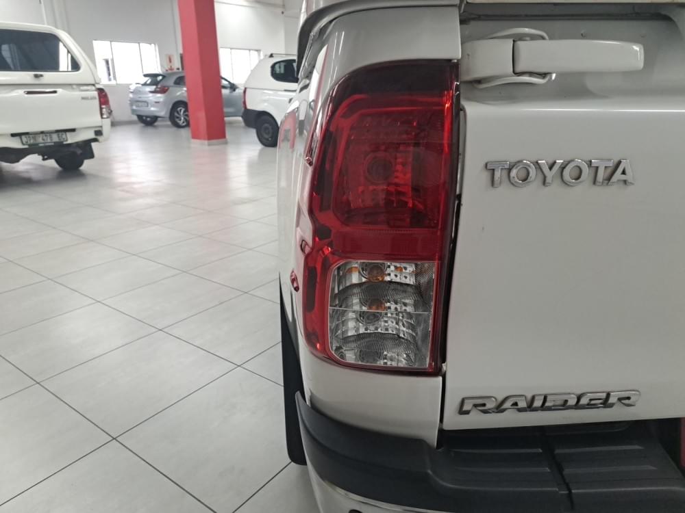 Toyota Hilux 2.4 Gd-6 Rb Raider