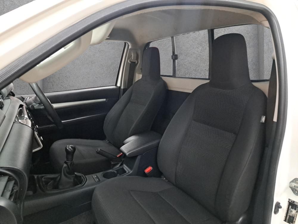 Toyota Hilux 2.4 Gd-6 Raider 4X4