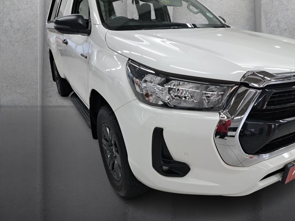 Toyota Hilux 2.4 Gd-6 Raider 4X4