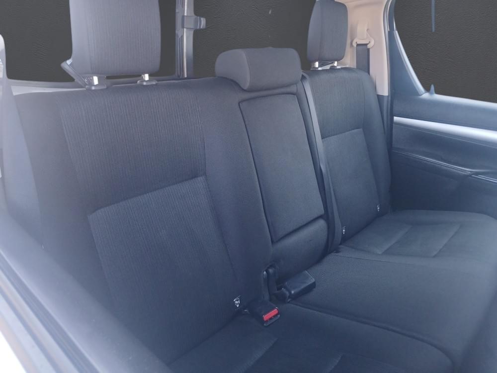 Toyota Hilux 2.4 Gd-6 Raider 4X4 At D Cab