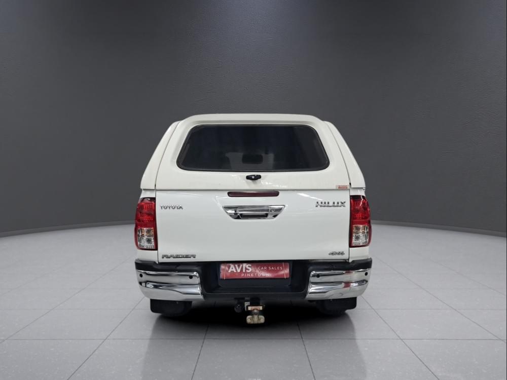 Toyota Hilux 2.4 Gd-6 Raider 4X4 At D Cab
