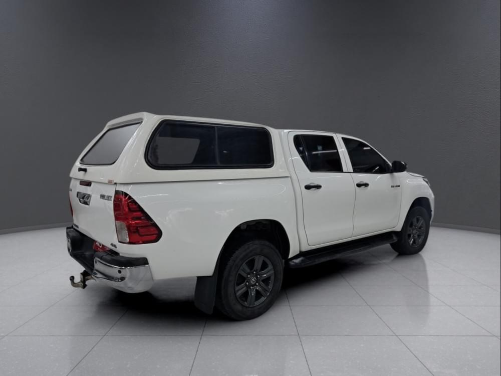 Toyota Hilux 2.4 Gd-6 Raider 4X4 At D Cab