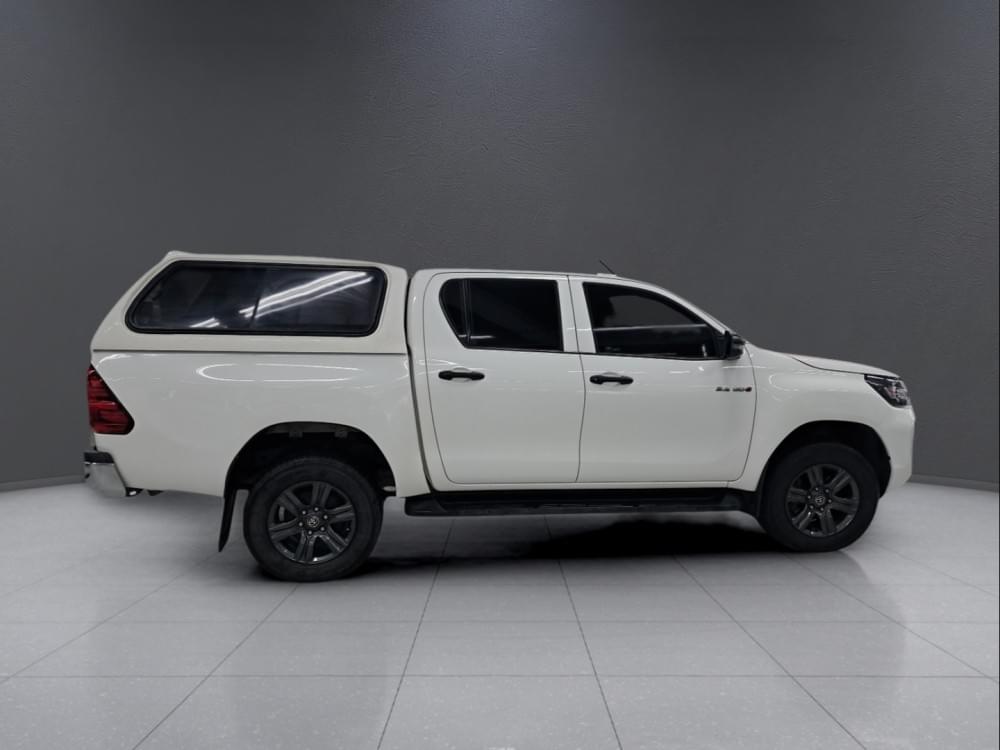 Toyota Hilux 2.4 Gd-6 Raider 4X4 At D Cab