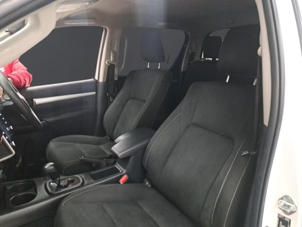 Toyota Hilux 2.4 Gd-6 Raider 4X4 At D Cab
