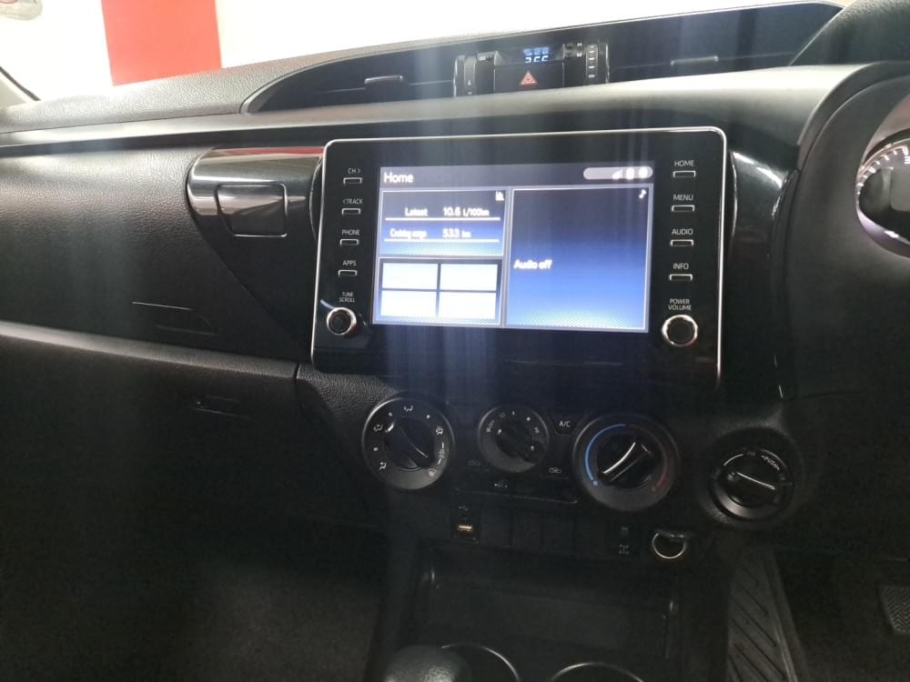 Toyota Hilux 2.4 Gd-6 Raider 4X4 At D Cab