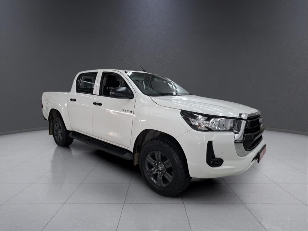 Toyota Hilux 2.4 Gd-6 Raider 4X4 At D Cab