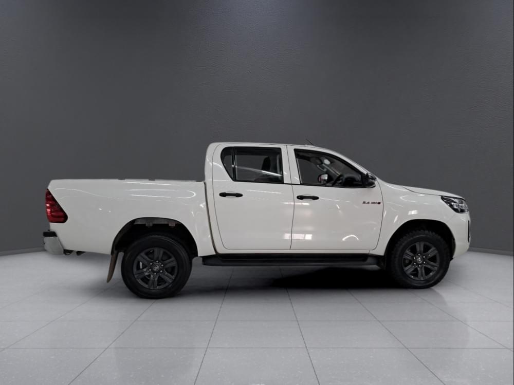 Toyota Hilux 2.4 Gd-6 Raider 4X4 At D Cab