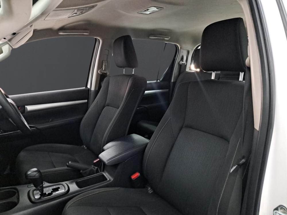 Toyota Hilux 2.4 Gd-6 Raider 4X4 At D Cab