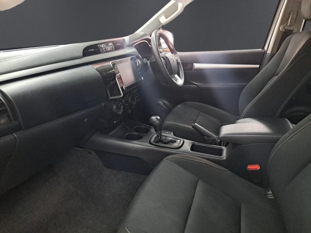 Toyota Hilux 2.4 Gd-6 Raider 4X4 At D Cab