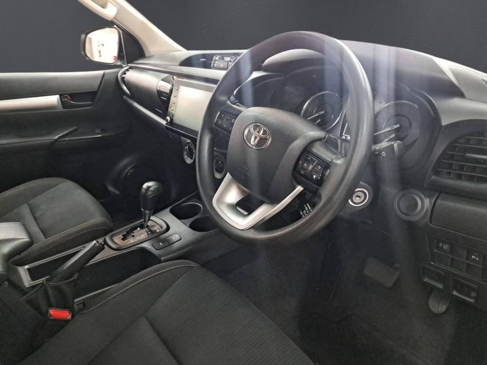 Toyota Hilux 2.4 Gd-6 Raider 4X4 At D Cab
