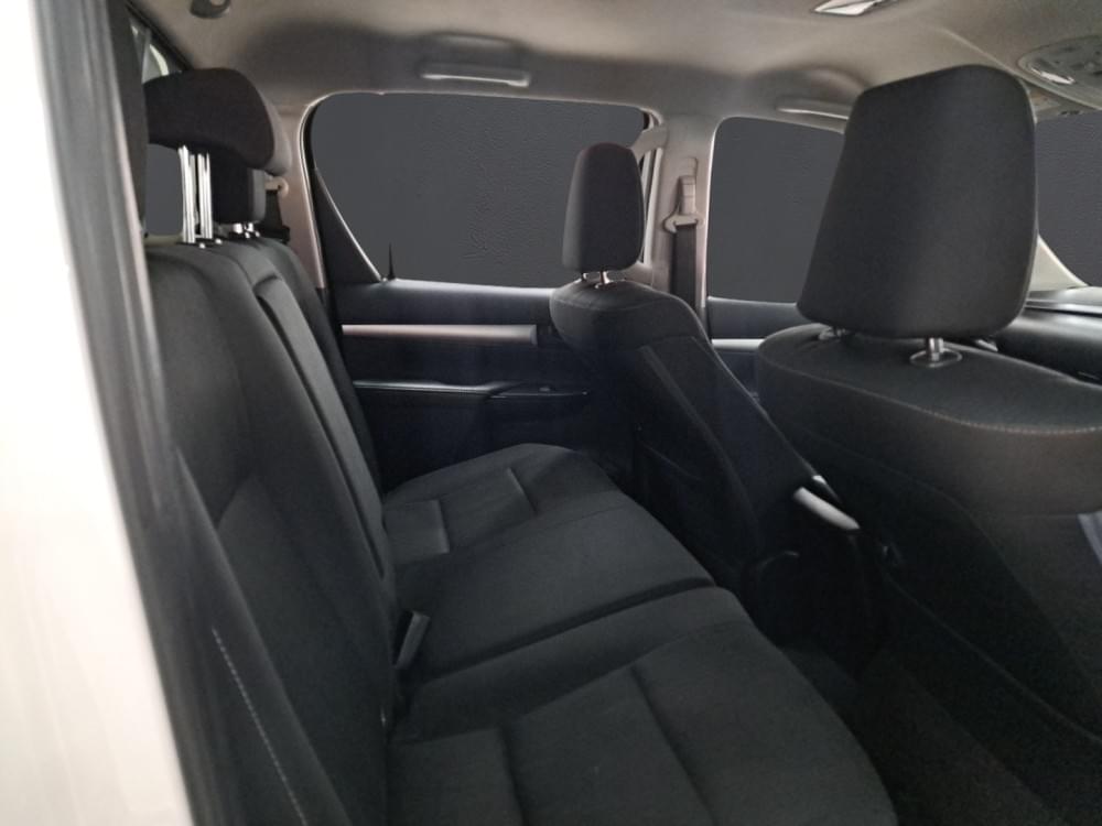 Toyota Hilux 2.4 Gd-6 Raider 4X4 At D Cab