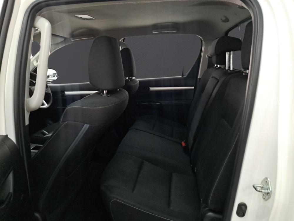 Toyota Hilux 2.4 Gd-6 Raider 4X4 At D Cab