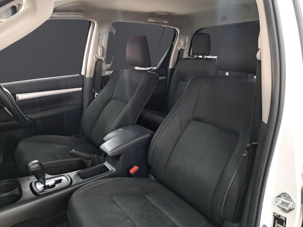 Toyota Hilux 2.4 Gd-6 Raider 4X4 At D Cab