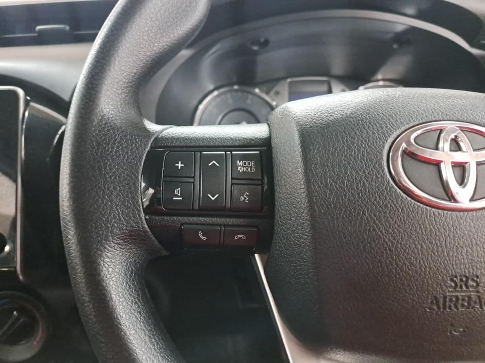 Toyota Hilux 2.4 Gd-6 Raider 4X4 At D Cab